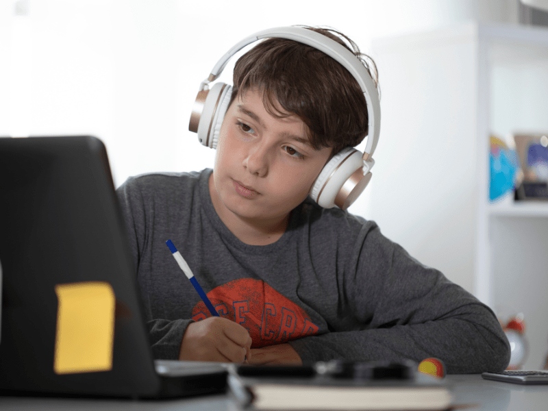 Florida homeschool child beginning structured lessons after the deschooling period